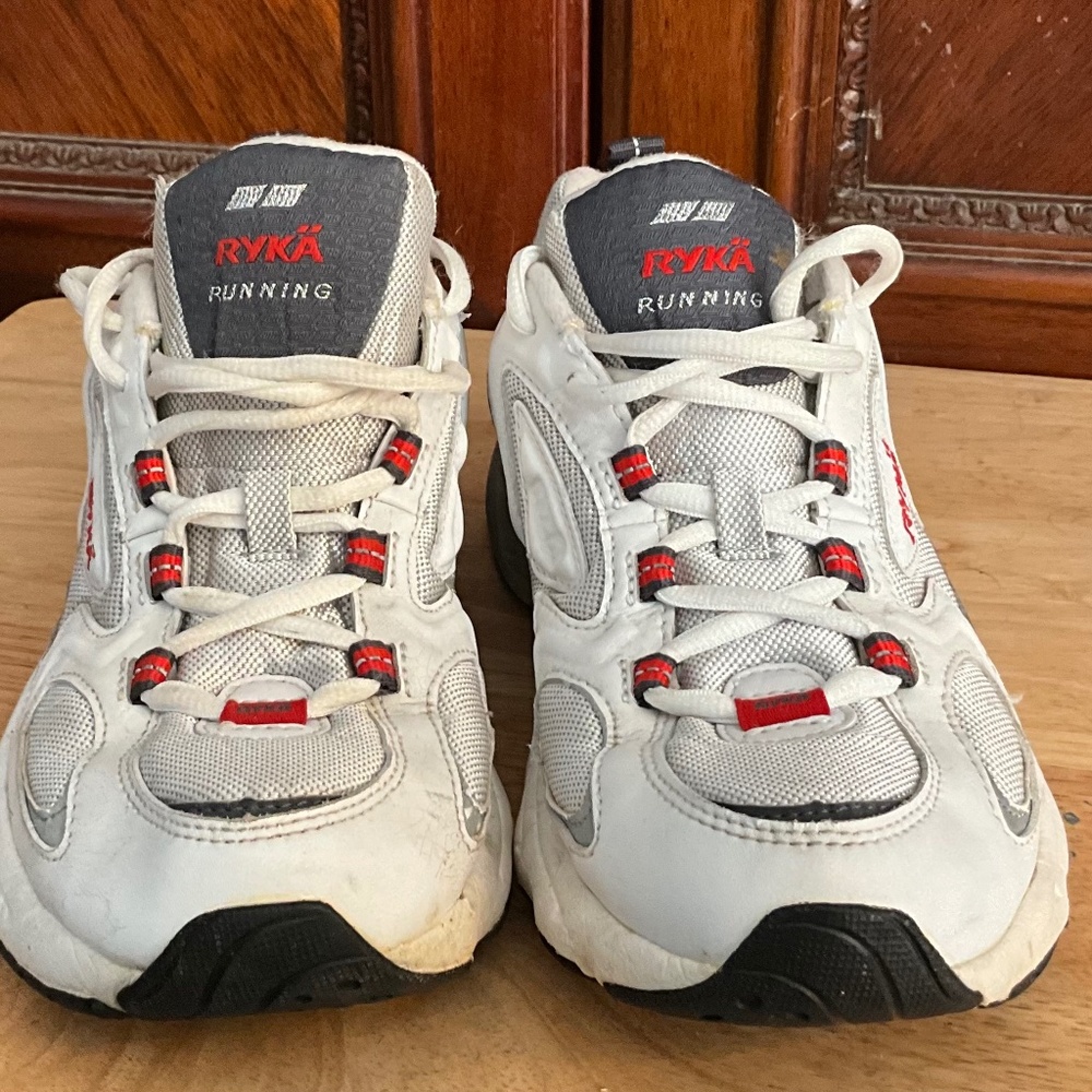 Women’s Ryka Training Shoes Size 8 Model- Solace Style # K2194WWSR Gently Used